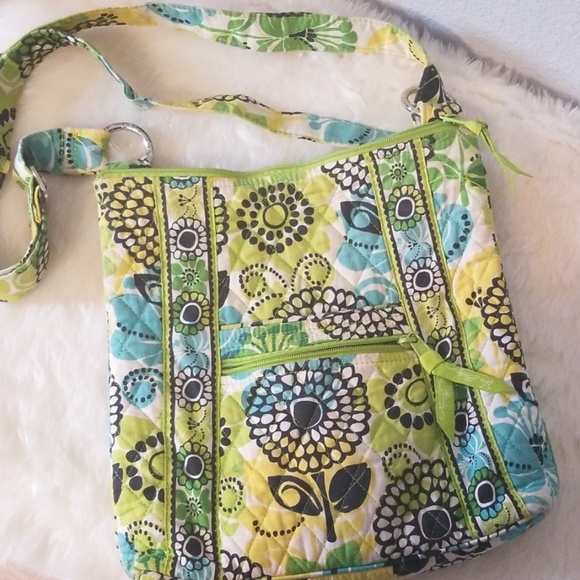 Vera Bradley Handbags - Vera Bradley cross body purse